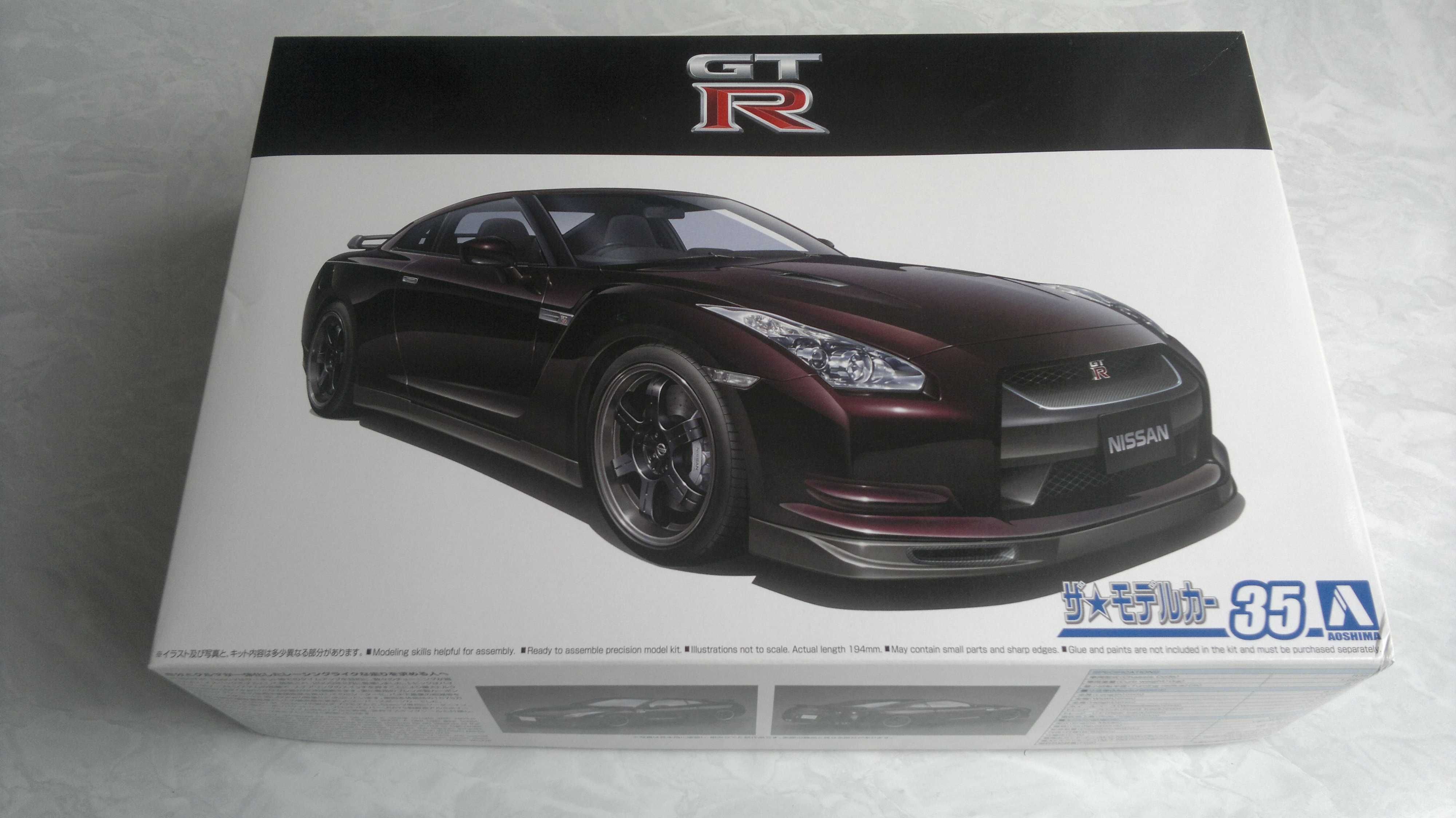 Nissan GT-R R35 Aoshima 1/24