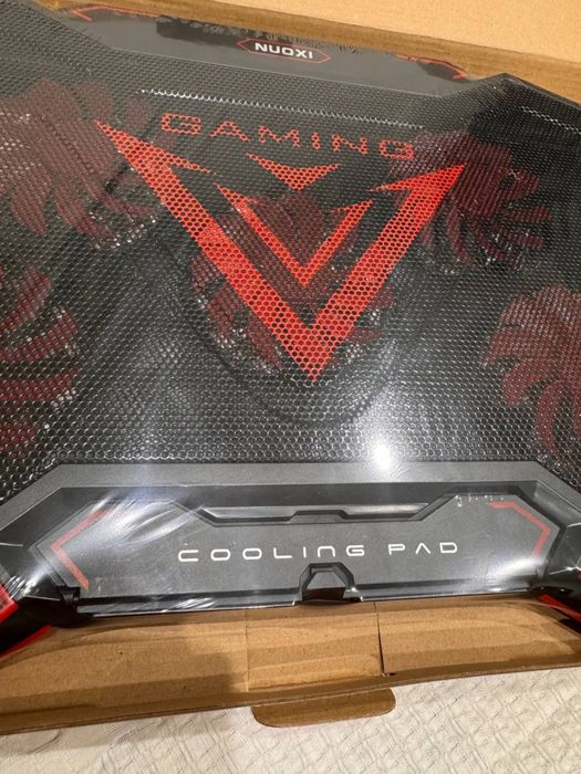 Підставка для ноутбука з охолодженям