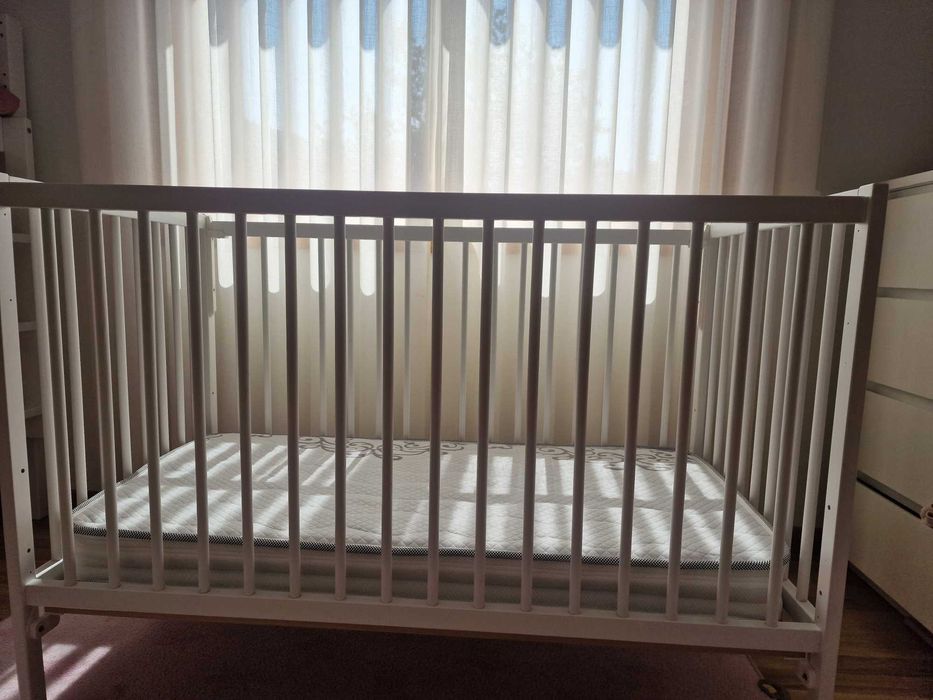 Cama bebé + colchão