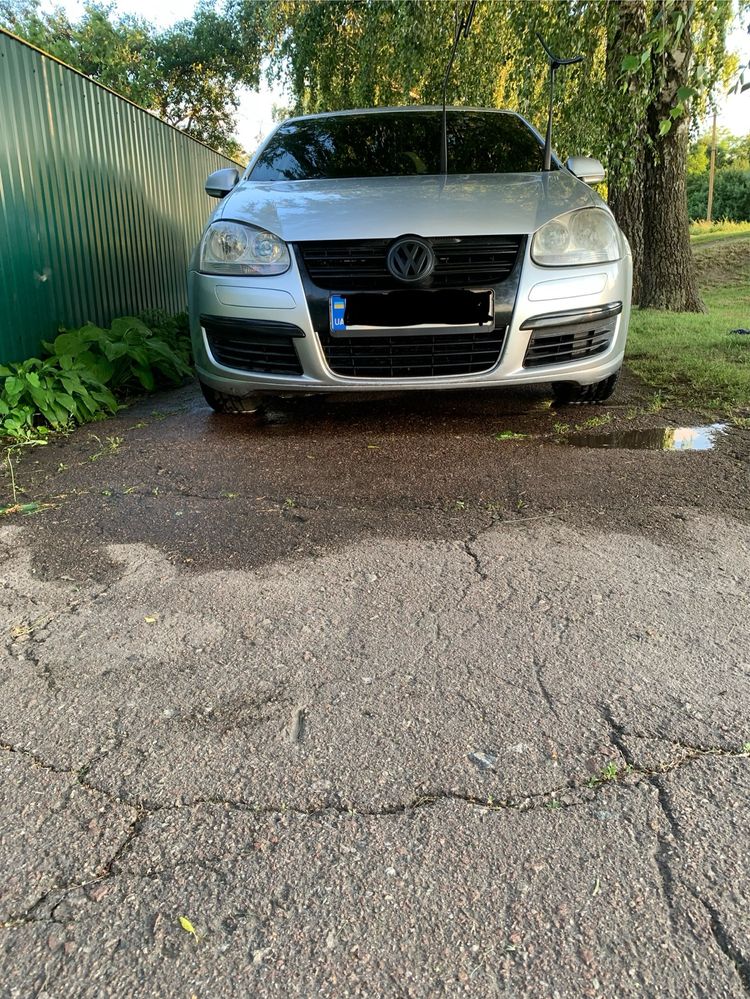 Volkswagen Jetta 2,5 атмосферний