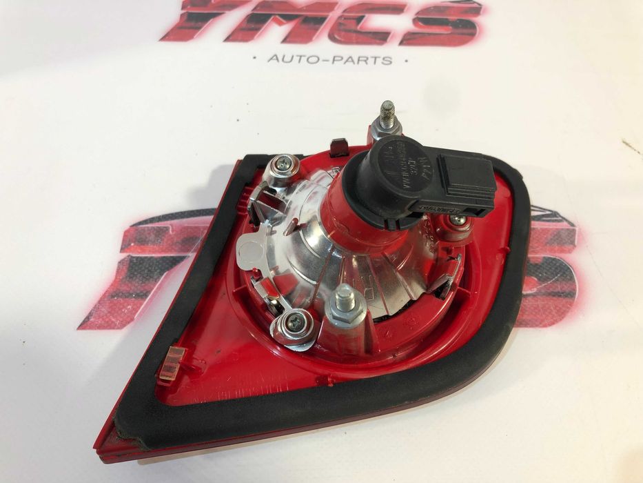 Farolim da Mala VOLKSWAGEN PASSAT B6 CARRO ESQUERDO ORIGINAL