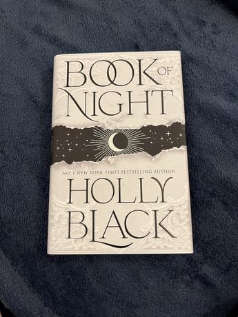 «Book of Night» Голлі Блек від Illumicrate