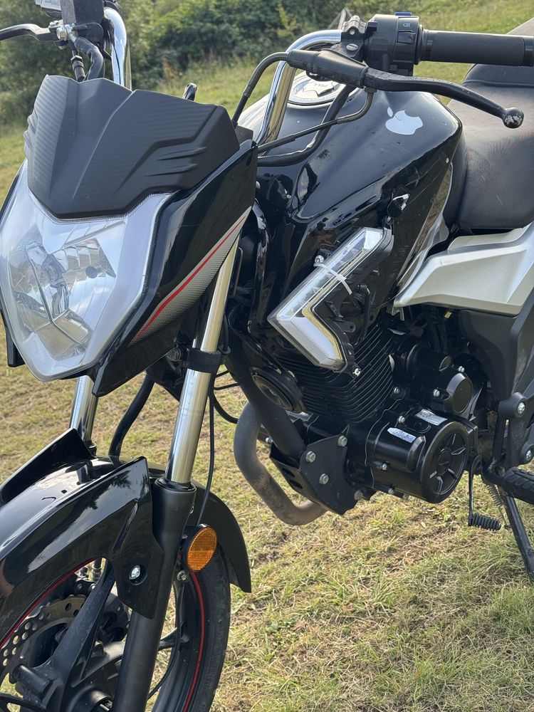 Продам мотоцикл Loncin CR1 2018 — добрий стан
