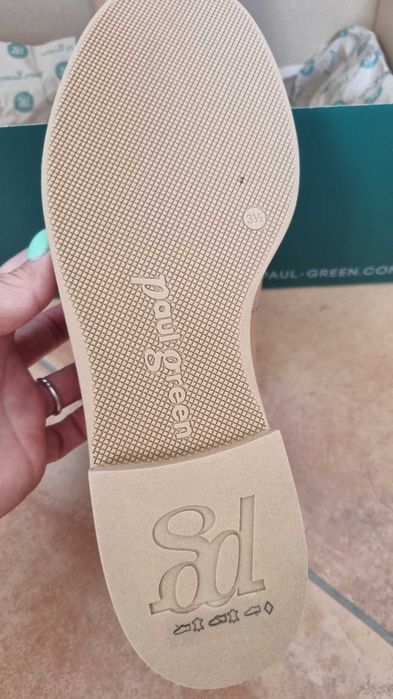 Sapatos em pele para senhora