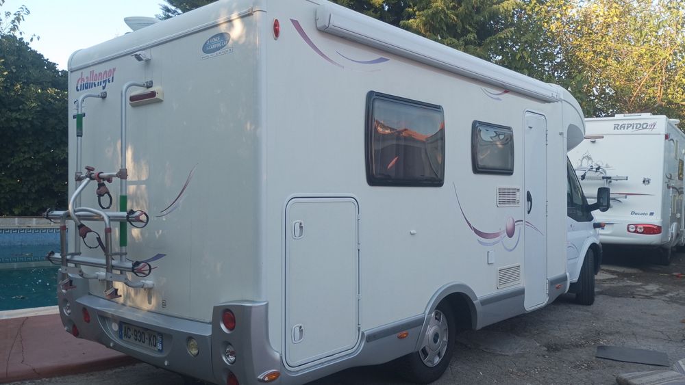 Autocaravana cama central de luxo ar condicionado