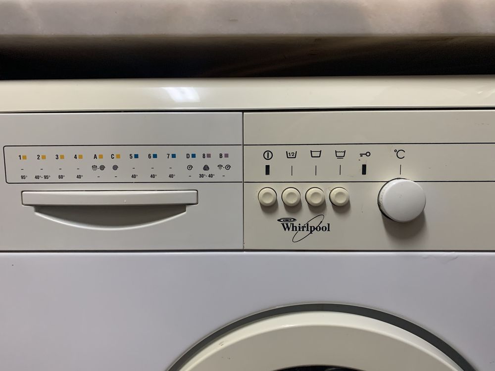 Máquina de lavar Whirlpool