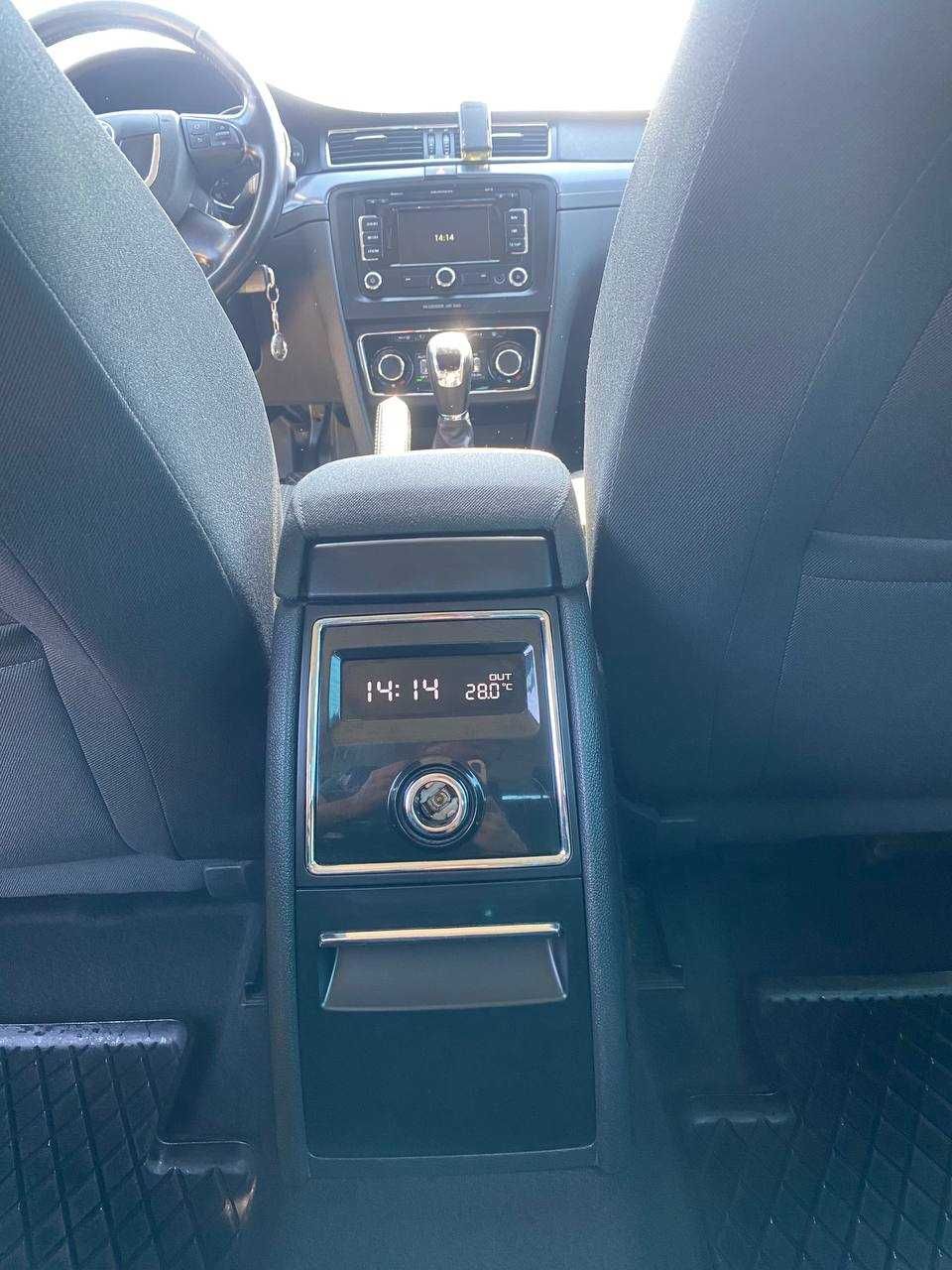 Skoda Superb 2011