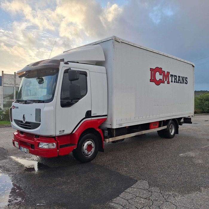 Vende-se Renault Midlum 180 c/ plataforma