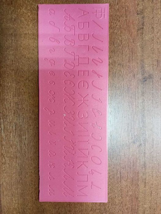 Тренажер TESTPLAY. Посібник для навчання навичкам письма.