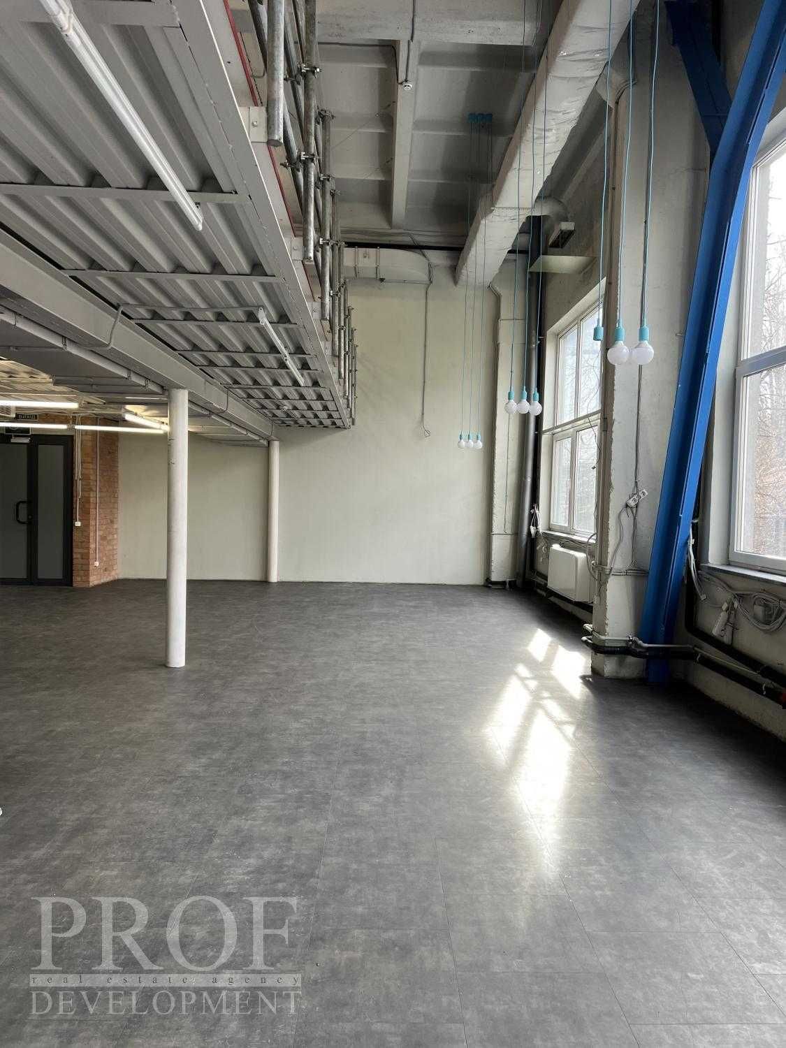Сучасний LOFT з вільним плануванням (1700 м2)