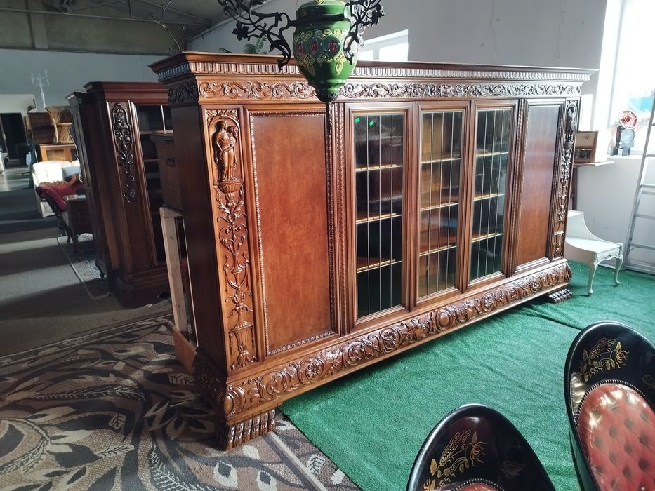 biblioteka gabinetowa secesyjna witryna Antyk pięknie zdobiona