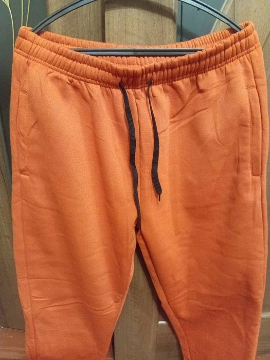 Продам новий флісовий костюм