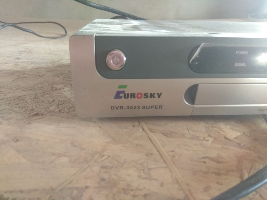 Та тюнер до сатилітарної антени