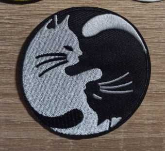 термо апликация нашивка вышивка 7см инь янь черное белое кот кошка