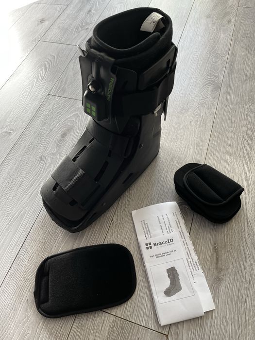 Orteza krutki but marszowy