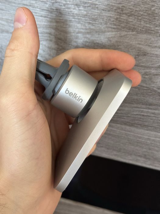 Тримач для телефона в машину авто Belkin MagSafe оригинал белкін