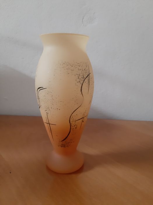 Jarra em vidro amarela