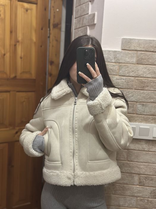 Дубленка bershka ідеального стану