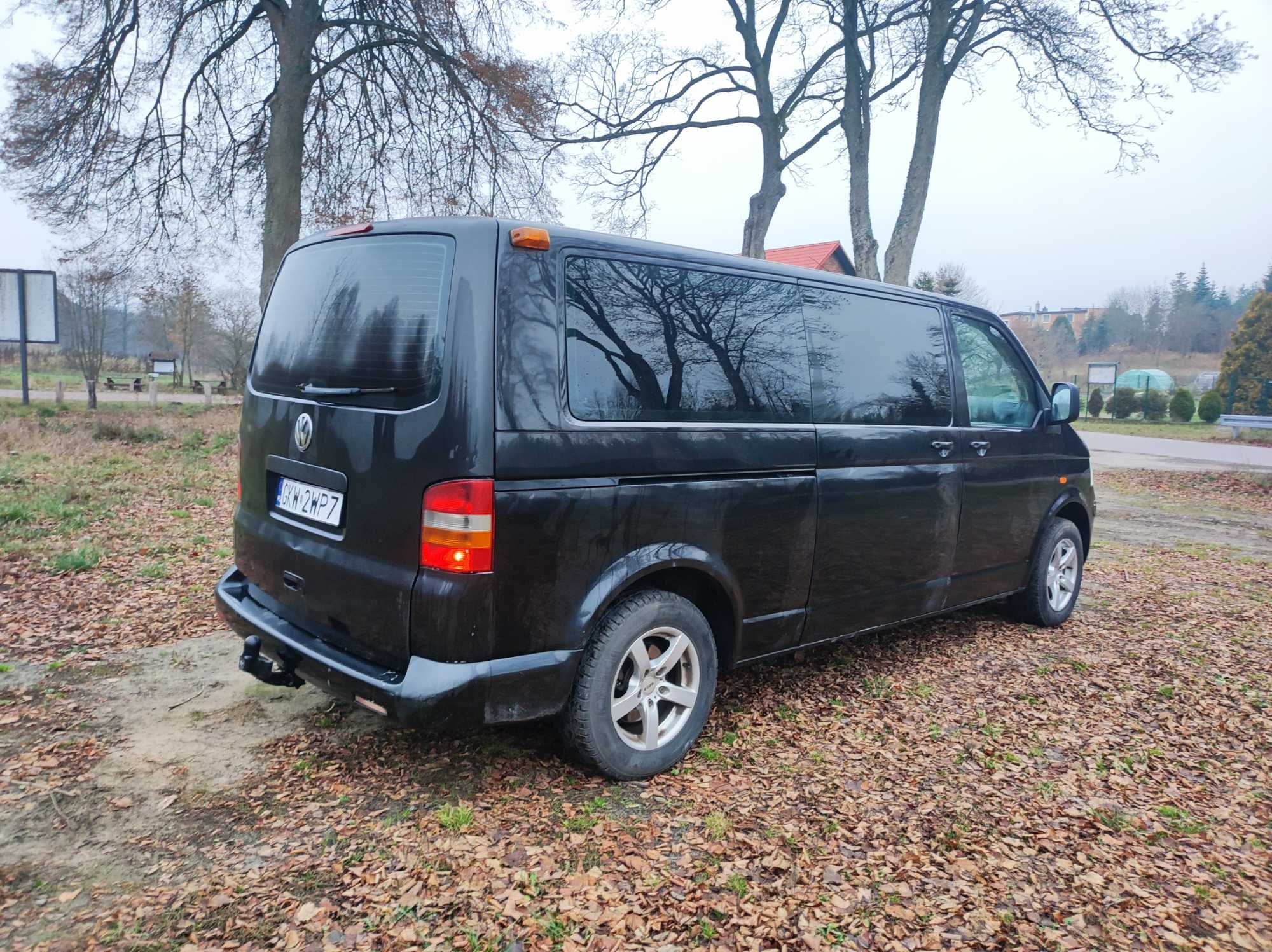 Wynajem wypozyczenie Przewóz osob busa VW Caravelle T5 Long 9 osób