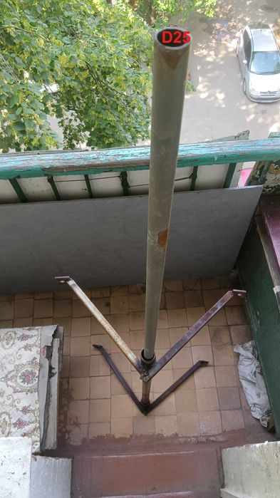 Універсальний шток- кронштейн для супутникових антен (б/в)