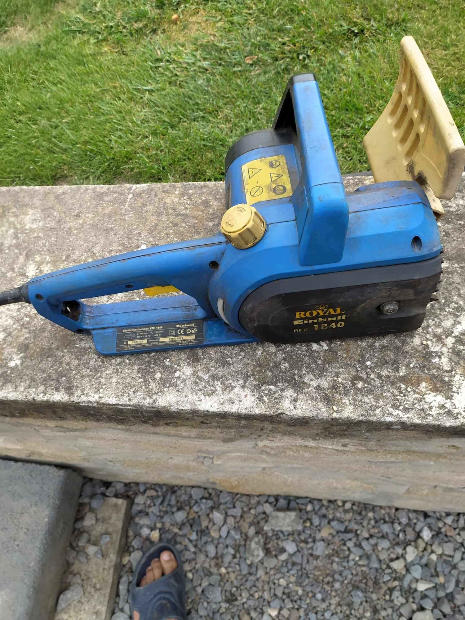 PIŁA elektryczna łańcuchowa workzone ksi 2200 i rek 1840