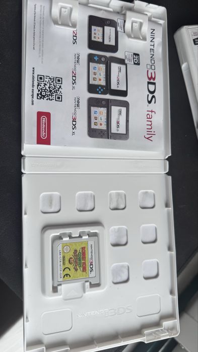 Jogos 3DS (Yoshi’s New Island, Donkey Kong Country Returns 3D)