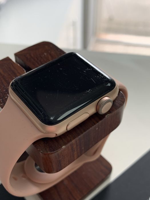 Оригінальні  Apple watch series 3 38 mm