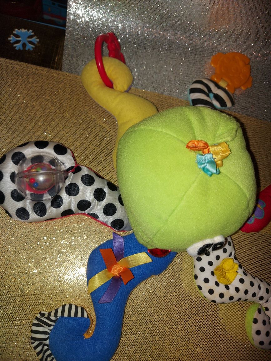 FISHER PRICE Duża sensoryczna ośmiornica światło dźwięk 9M+