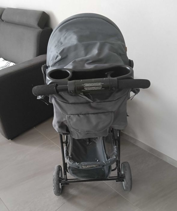 Wózek dziecięcy używany