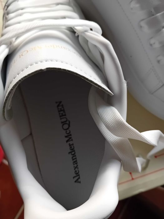 Tenis brancos Alexander McQueen