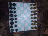 Продам шахматы деревяные покрытые лаком