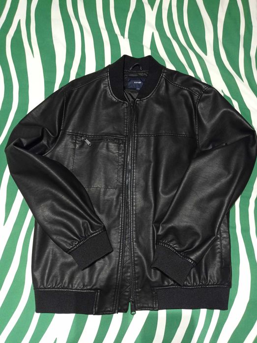 Blusão em pele sintética - Preto XXL