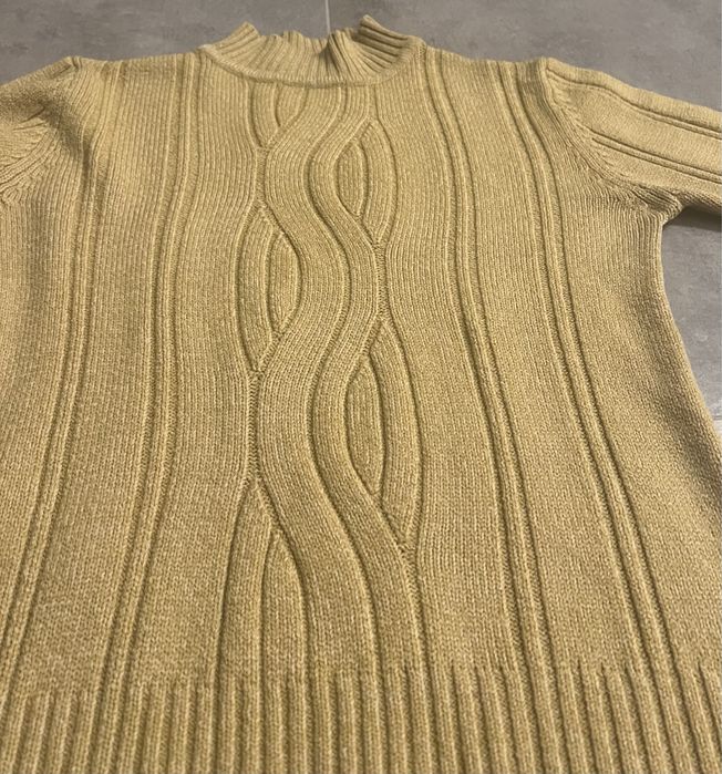 Sweter damski z półgolfem