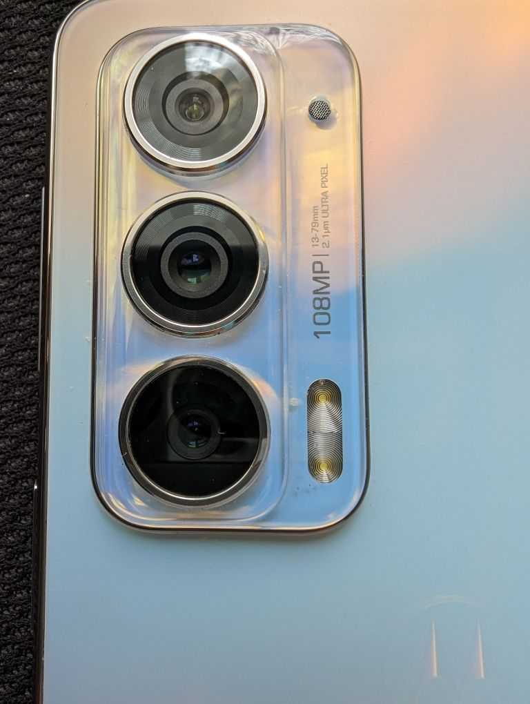 Смартфон Motorola Edge 20 8/128GB Frosted White