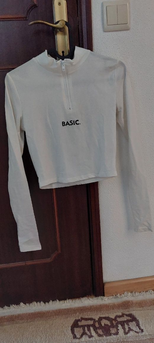 Camisola com fecho