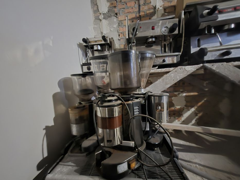 Кофемашини і кофемолки