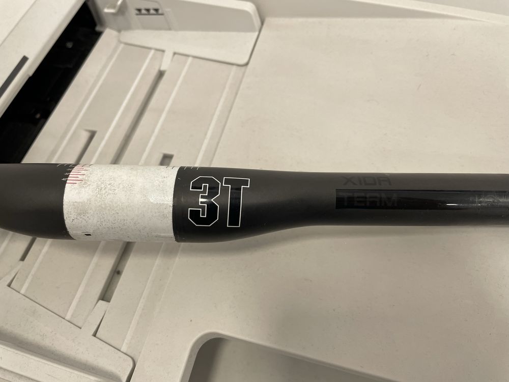 Guiador carbono 640mm