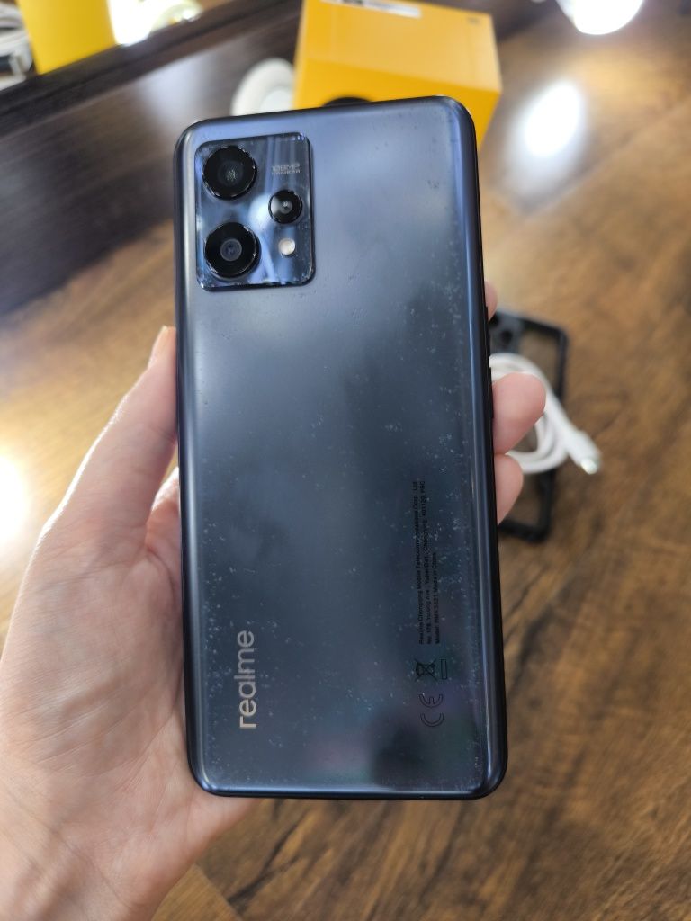 Продам телефон Realme 9 4G 8/128GB