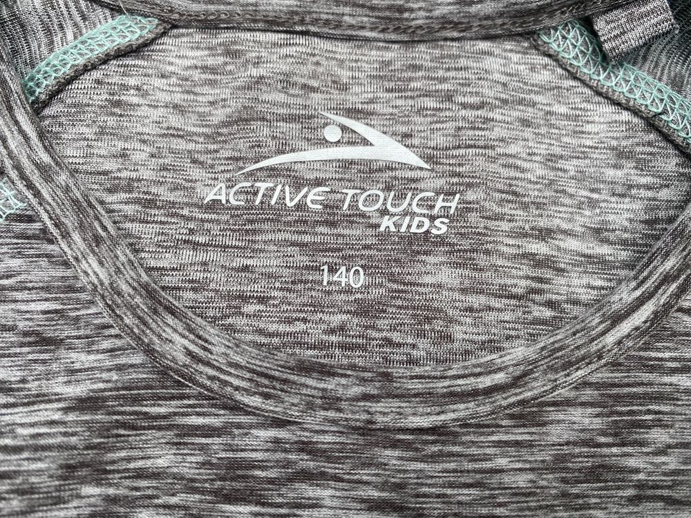 Conjunto desportivo Active Touch - oferta portes