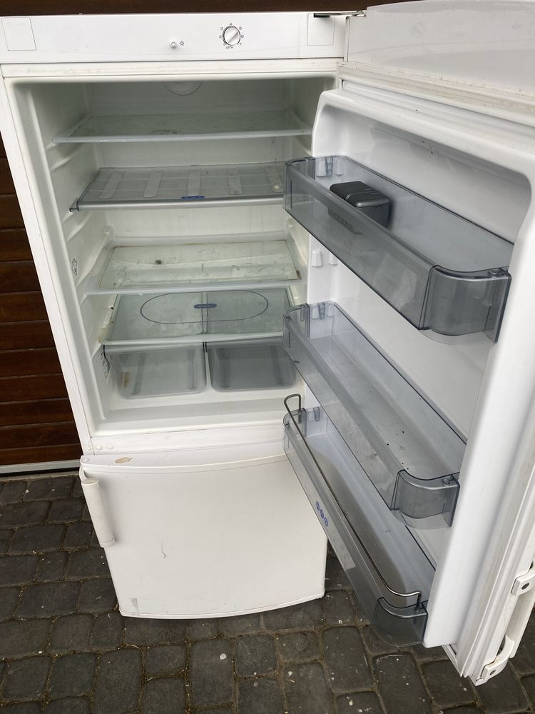 Lodówka whirlpool
