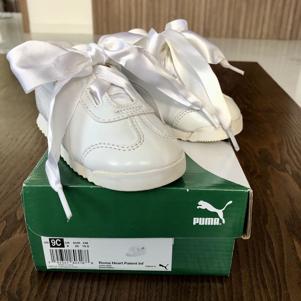 Кросівки Puma з атласними шнурками