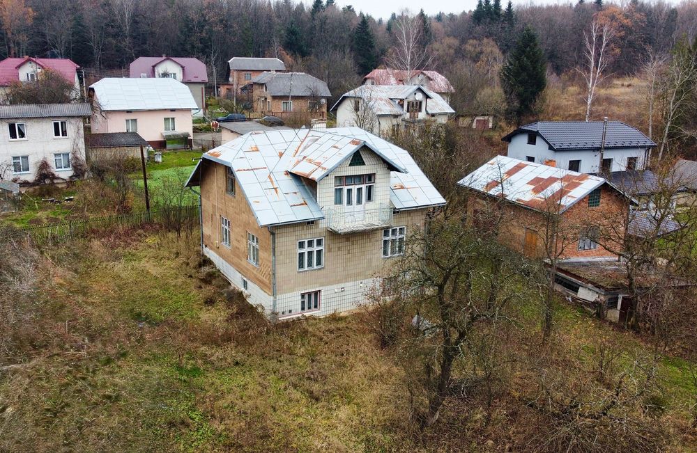 Продаж цегляного Будинку в передмісті Моршина