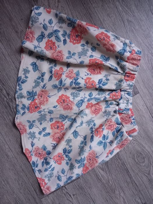 Spódniczka mini rozmiar 38