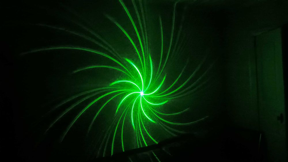 Світл. прилад BIG COMBO 5 (універсальна світломузика для муз. заходів)