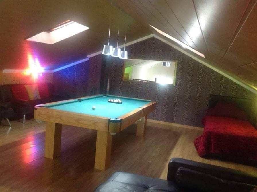 Moradia com piscina privada, 7 min. a pé da praia Armação de Pêra