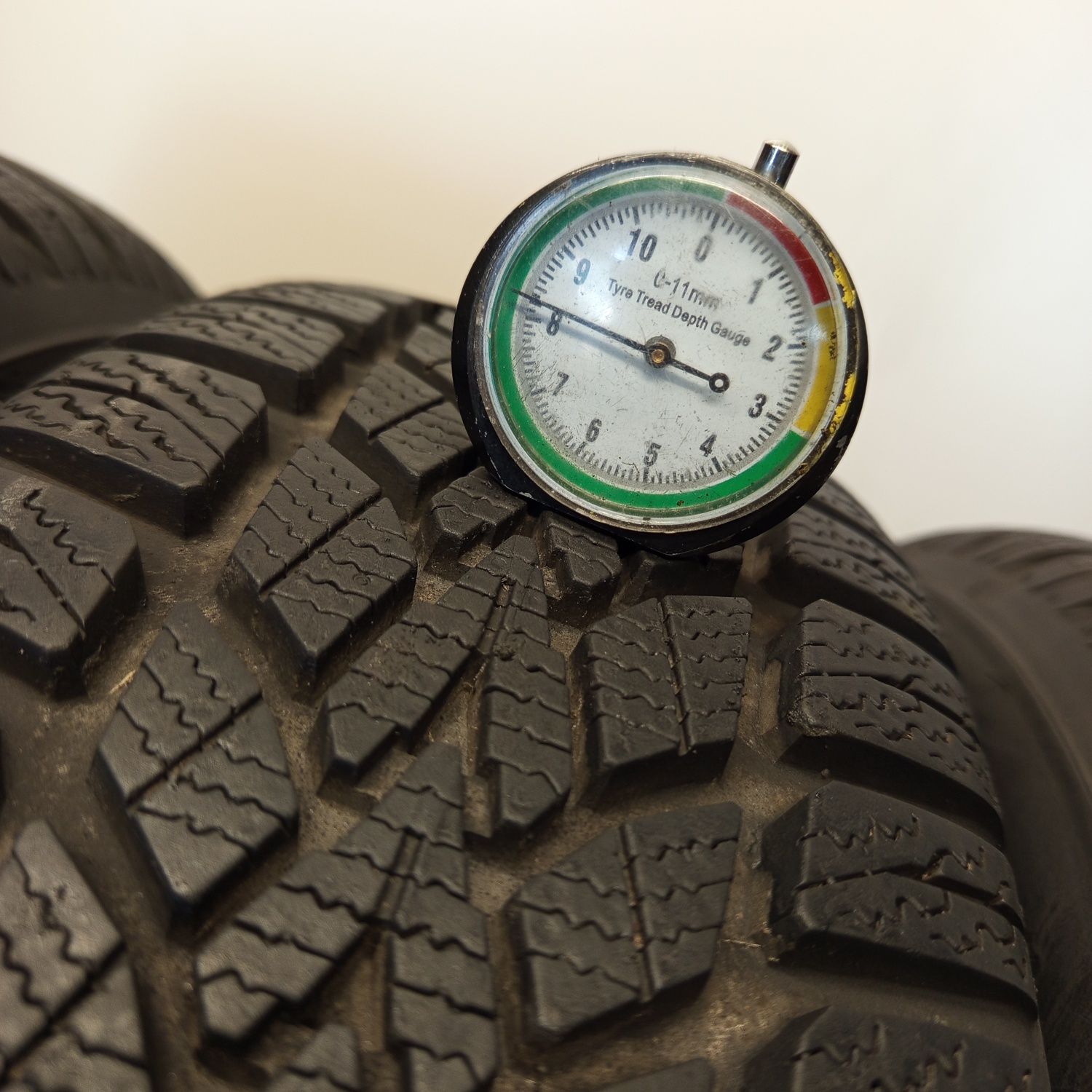 4x 185/60r15 Dunlop Winter Response 2