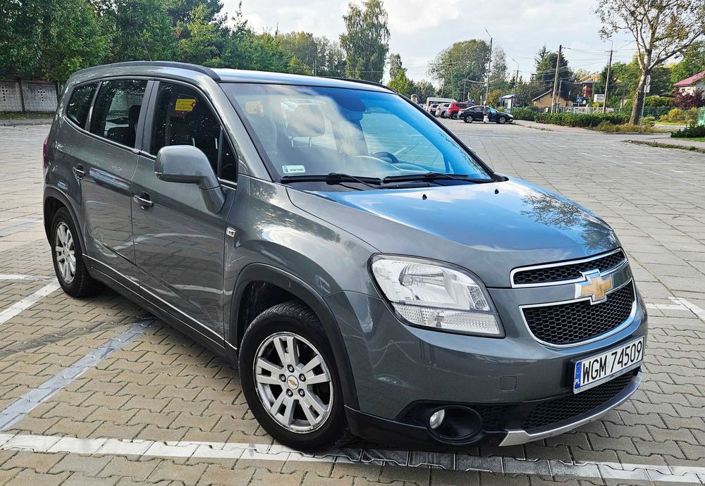 Chevrolet Orlando 1.8 141 KM • Benzyna • 2011 r. • 7-osobowy