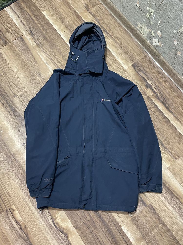 Вітровка Berghaus Gore tex tnf