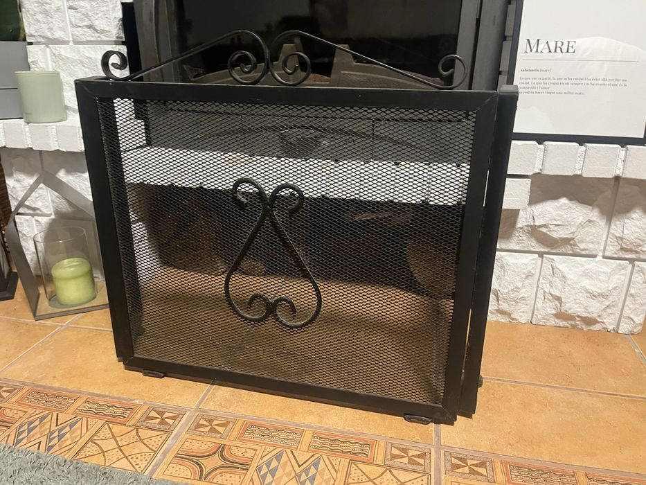 Grade de protecao lareira