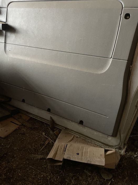 Праві бокові двері на віто 639